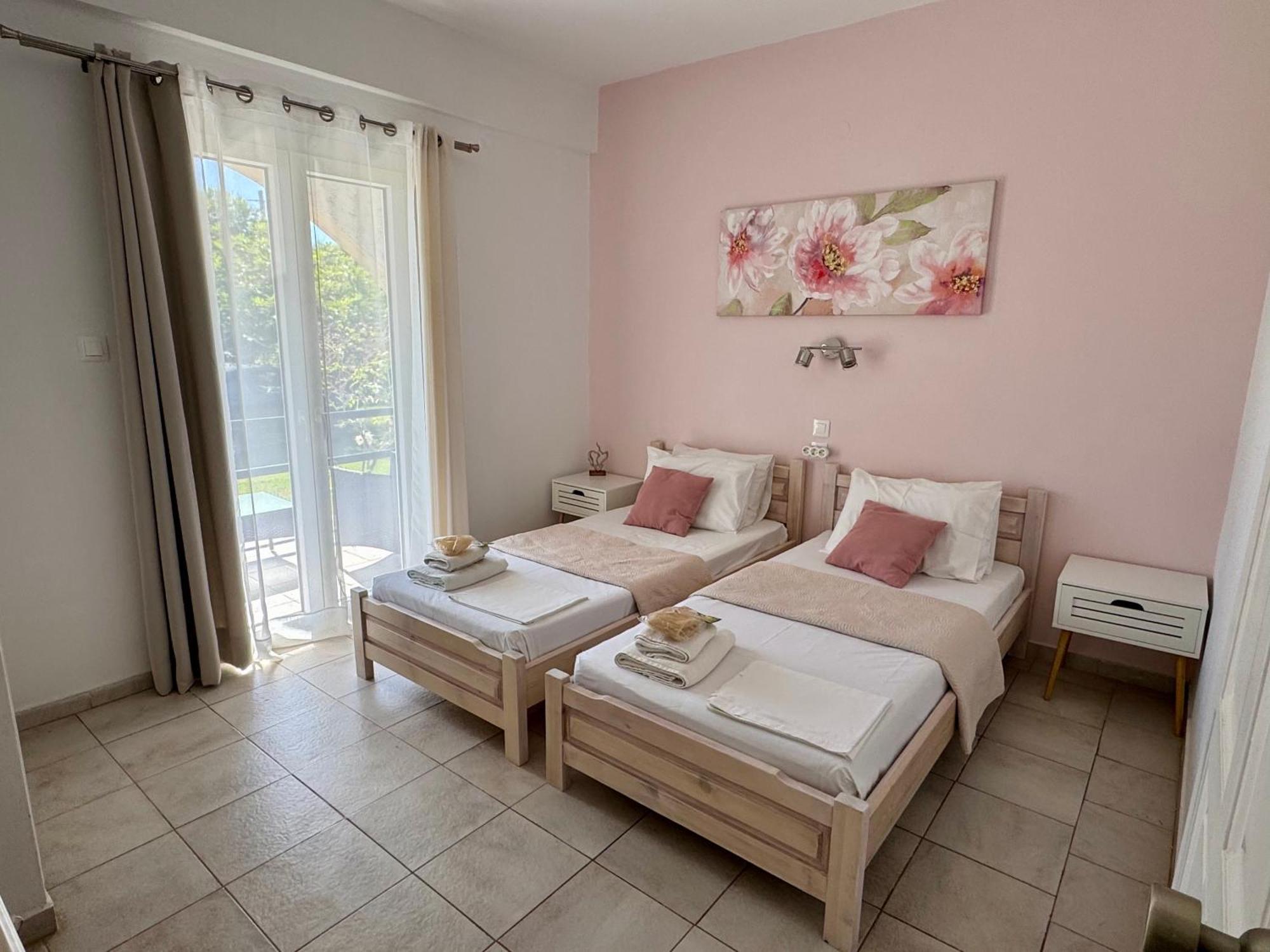 Sungate Villas Альмирос-Бич Экстерьер фото